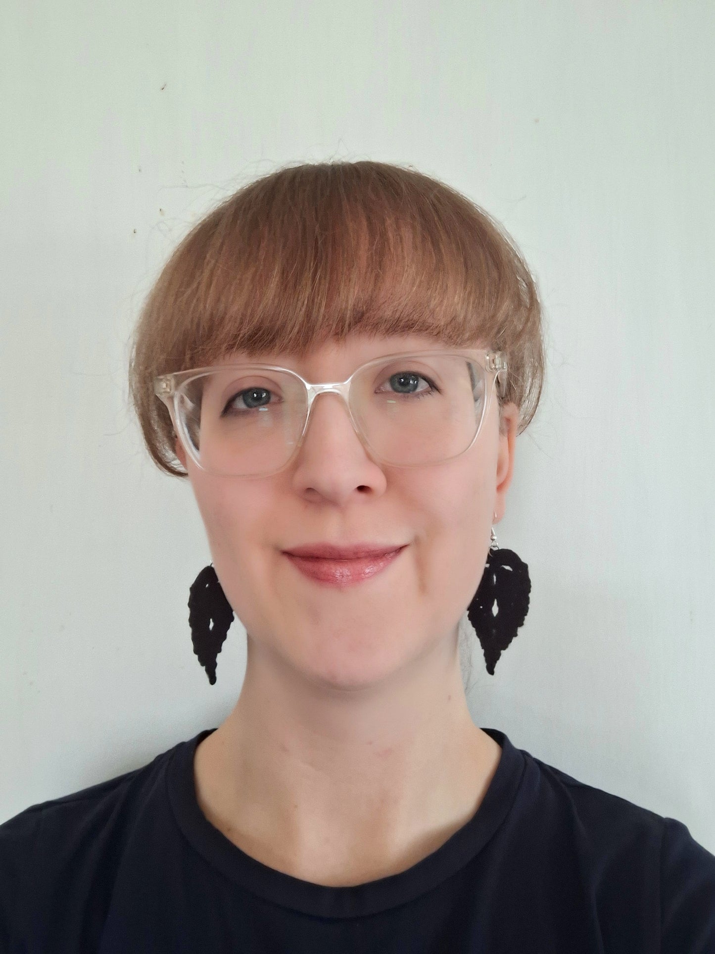 Earrings- Lace Leaf (Black)