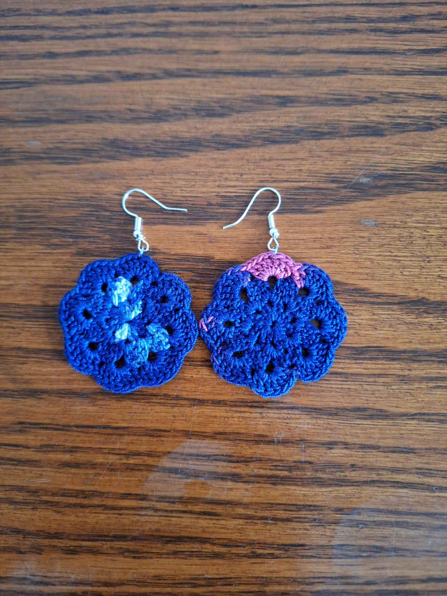 Earrings- Flower (Navy)
