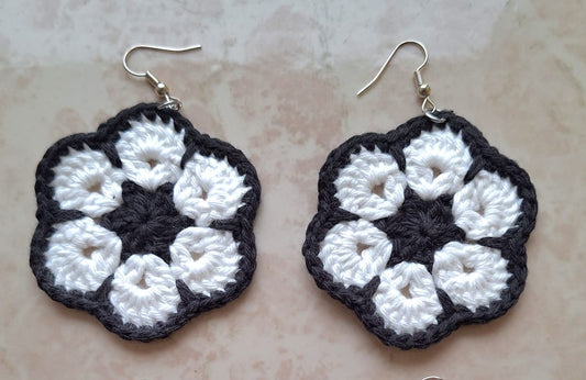 Earrings- Flower (African Flower)